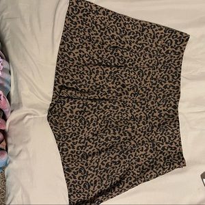 Loft flowy, printed shorts